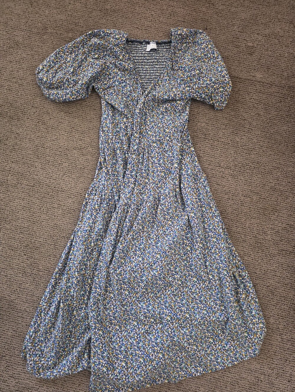 Floral Puff-Sleeve Midi Dress in Blue